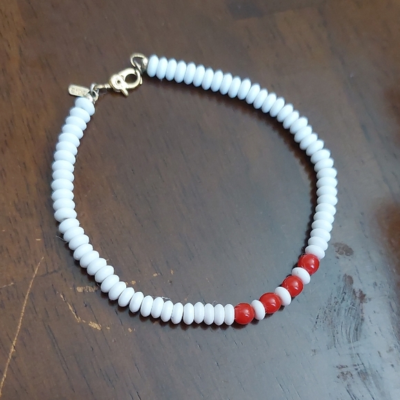 Vintage Monet Patented Red White Plastic Bead Bracelet Boho Tribal - Picture 1 of 3